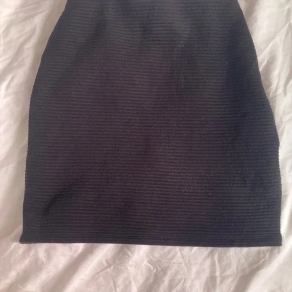 Mini skirt - Picture 2 of 3